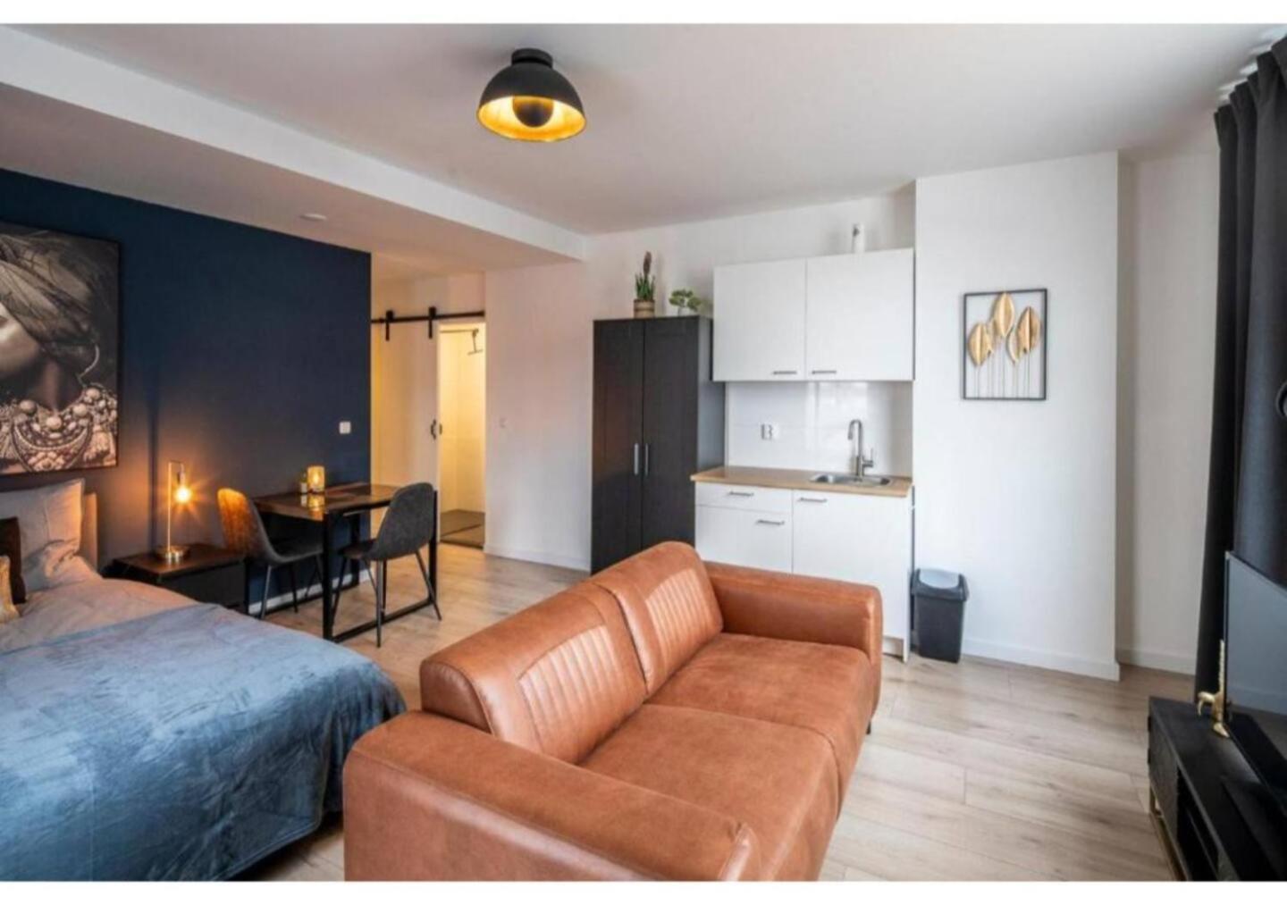B&K Urban City Suites Tilburg Exterior photo