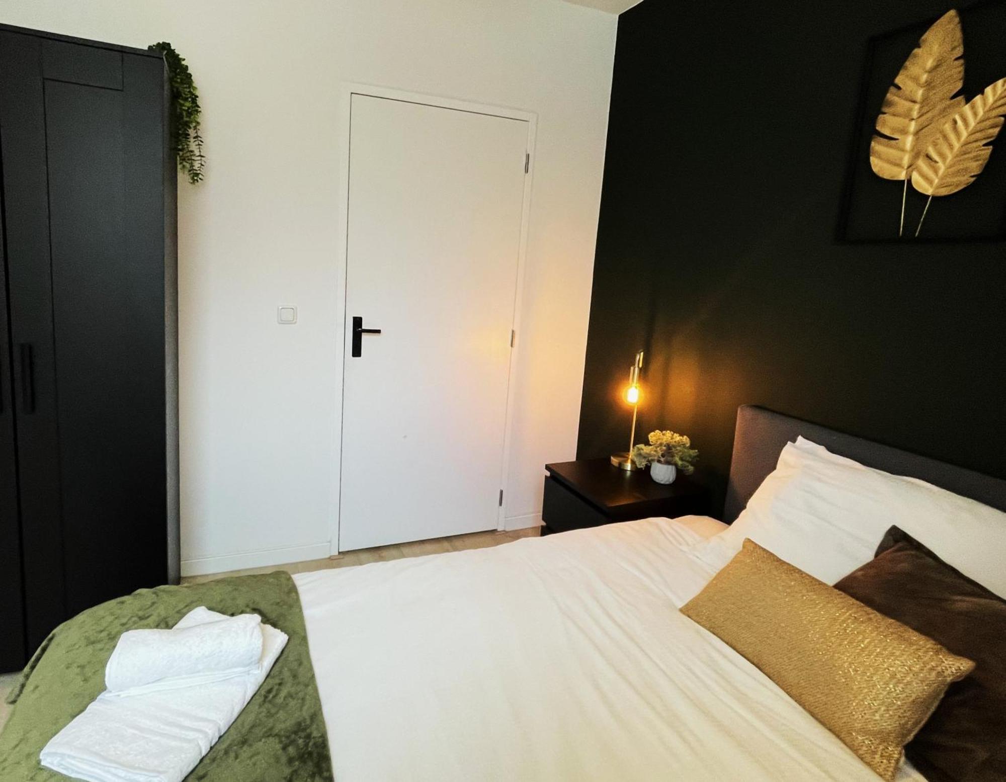 B&K Urban City Suites Tilburg Exterior photo